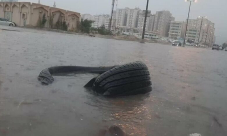 Kuveyt’te şiddetli yağışlar sele neden oldu