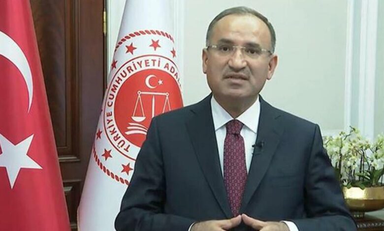 Son dakika... Bakan Bozdağ'dan seçim açıklaması: Cumhurbaşkanı Erdoğan'ın adaylığı yasaldır