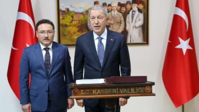 Bakan Akar Kayseri'de temaslarda bulundu