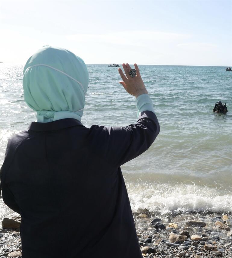 Emine Erdoğandan Van Gölü paylaşımı
