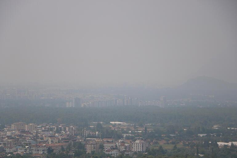 Nem oranı yüzde 85e yükseldi, Antalyayı nem bulutları kapladı