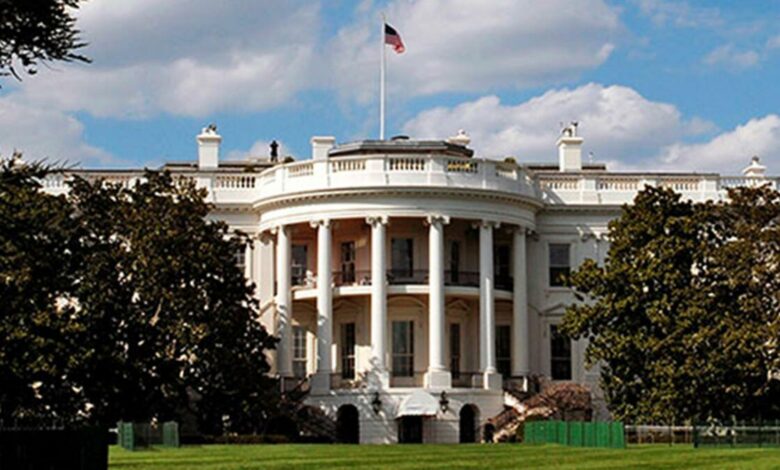 Beyaz Saray'ın yanına yıldırım düştü: 4 yaralı