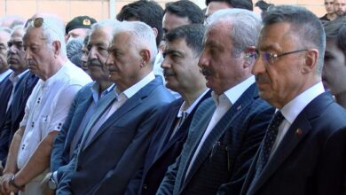 Ankara Valisi Vasip Şahin'in annesi son yolculuğuna uğurlandı