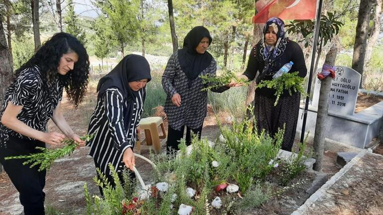 Azra Gülendam Haytaoğlu’nun katili cezaevinde intihar etti Azranın annesi kızının mezarına koştu