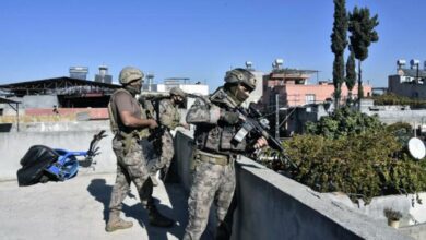 Adana'da 'torbacı' operasyonu: 18 gözaltı