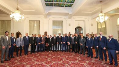 Bakan Çavuşoğlu, Cezayir'de Türk iş adamlarıyla bir araya geldi
