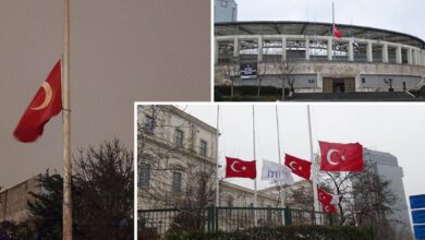 İstanbul'da bayraklar yarıya indirildi! - Son Dakika Flaş Haberler