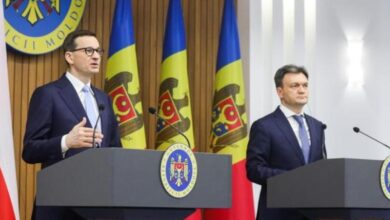 Rusya, Moldova hükümetini tehdit ediyor