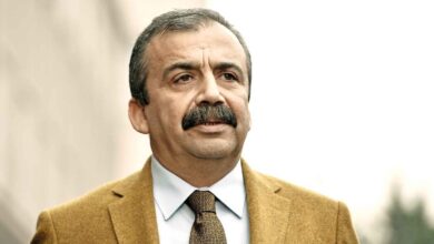Kobani davasında Sırrı Süreyya Önder’e mahkemeden çifte ret
