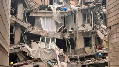 Depremde 48 kişiye mezar olmuştu: Sözel Apartmanı'nda 3 tahliye
